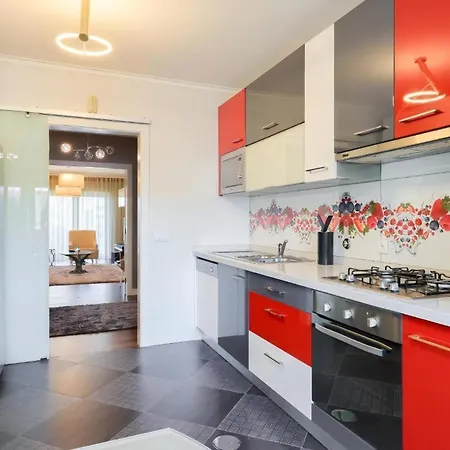 Wisteria Guest House, Kostenloses Parken Apartment